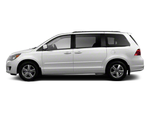 2012 Volkswagen Routan SE