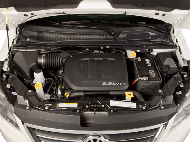 2012 Volkswagen Routan SE