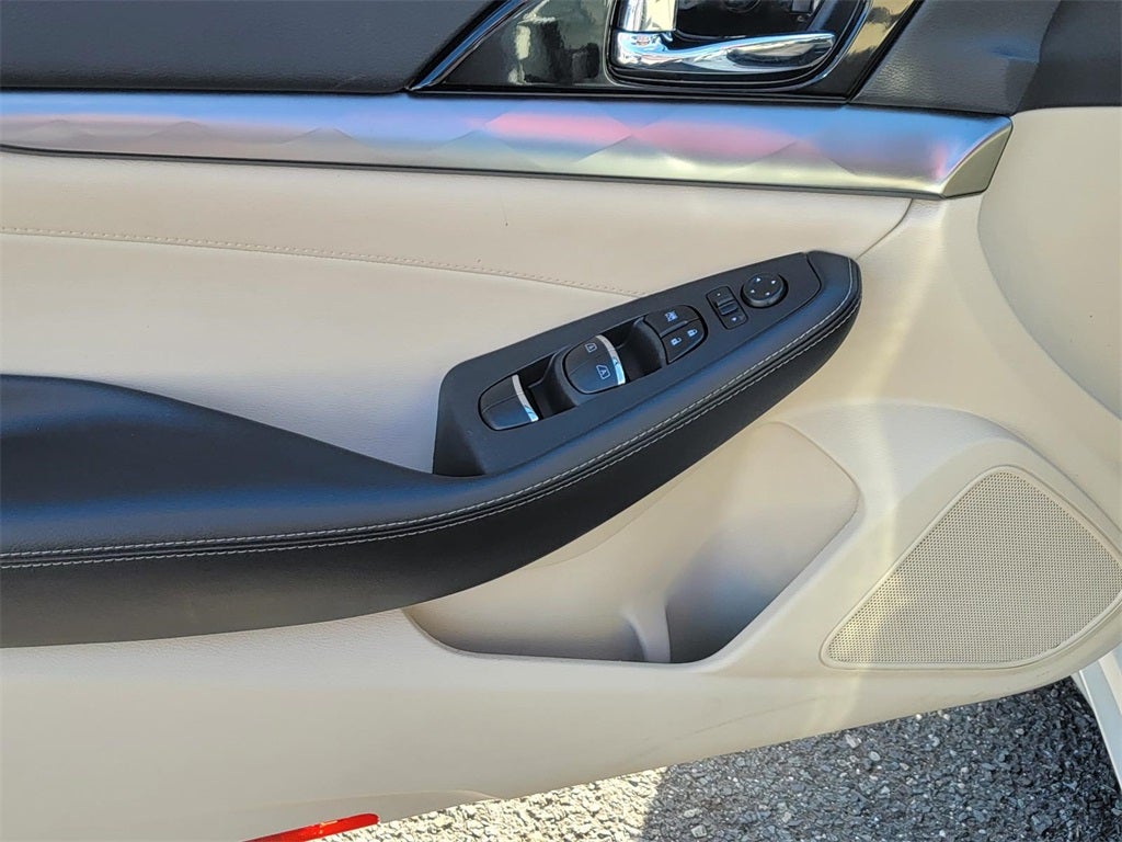 2023 Nissan Maxima SV