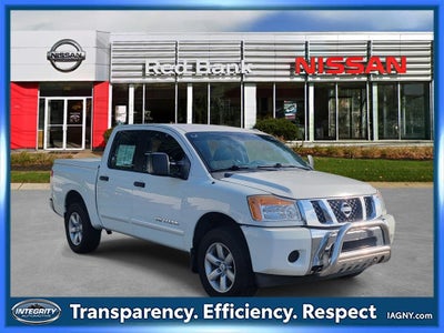 2014 Nissan Titan Base