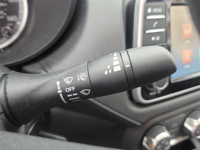 2023 Nissan Versa 1.6 SV