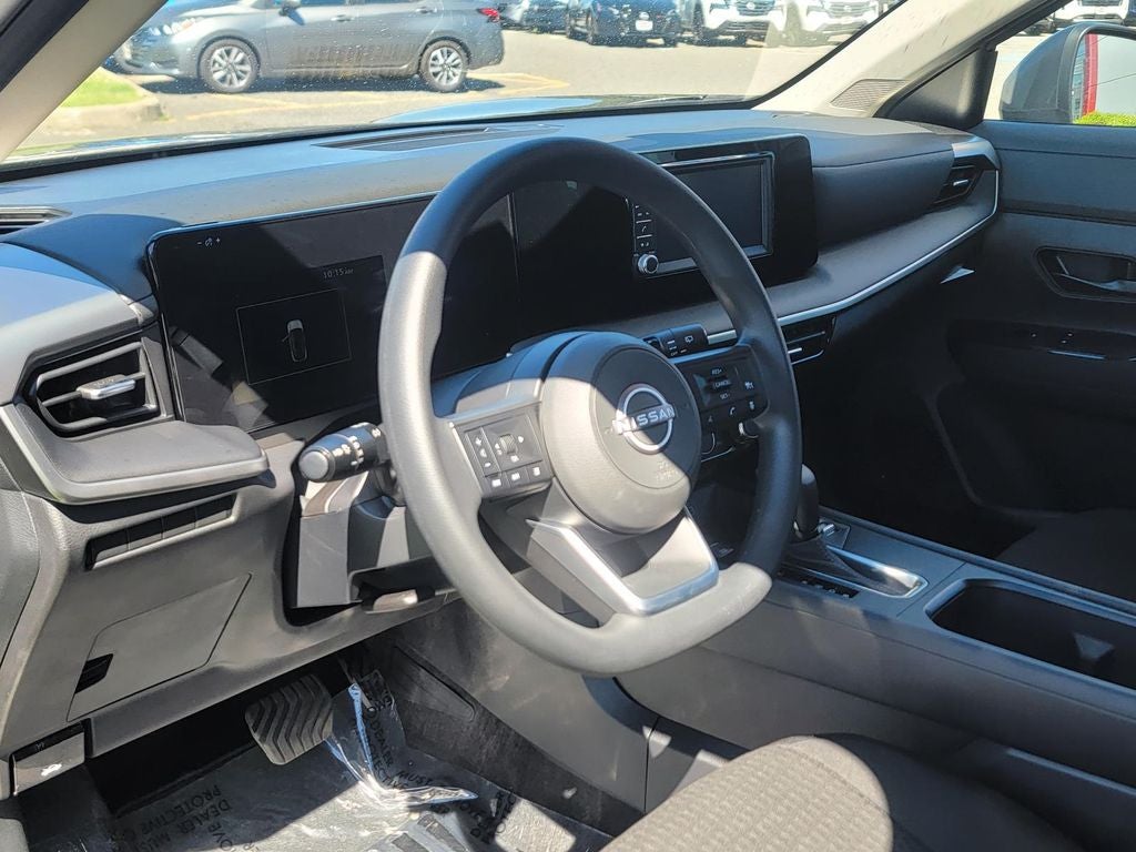2025 Nissan Kicks S