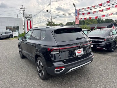 2025 Volkswagen Taos 1.5T SE