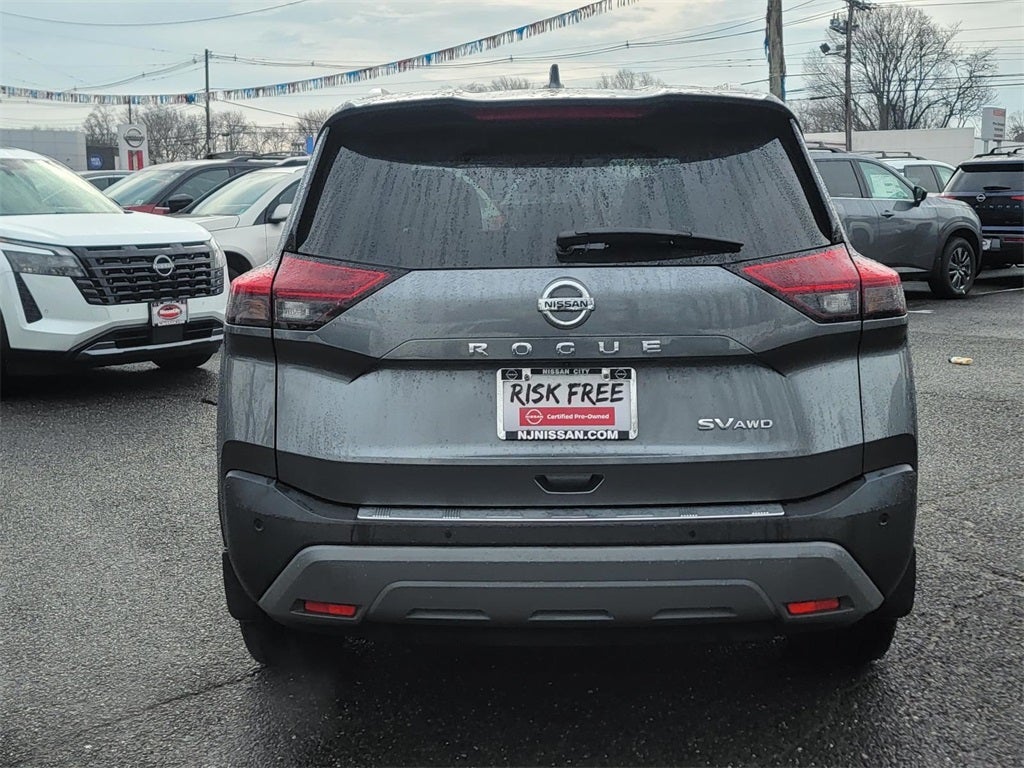 2021 Nissan Rogue SV