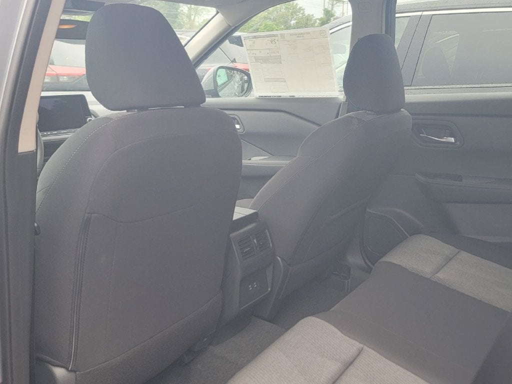 2027 Nissan Rogue SV