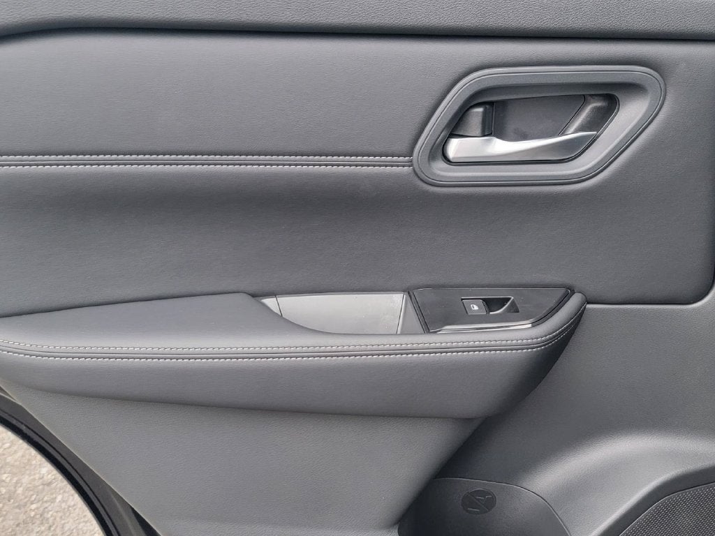 2027 Nissan Rogue SV