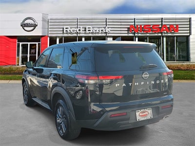 2025 Nissan Pathfinder S