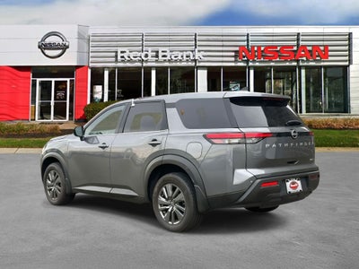 2024 Nissan Pathfinder S