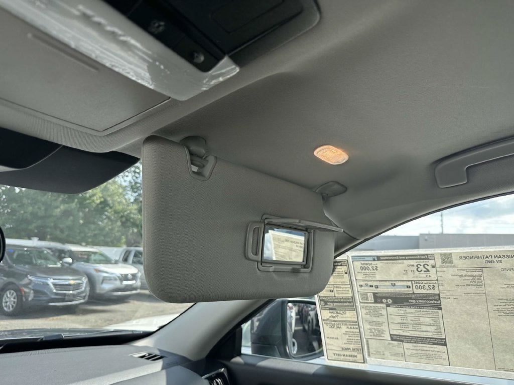 2026 Nissan Pathfinder SV