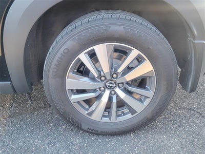 2024 Nissan Pathfinder SL