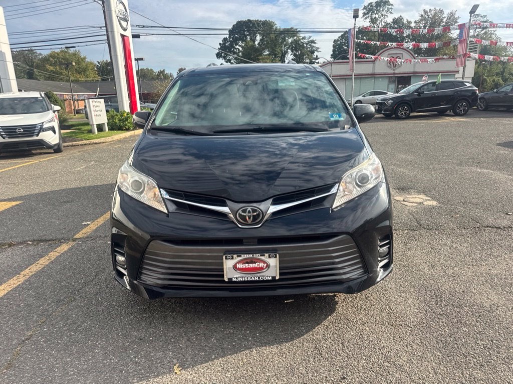 2018 Toyota Sienna XLE Premium 7 Passenger