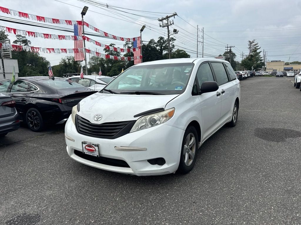2014 Toyota Sienna L 7 Passenger