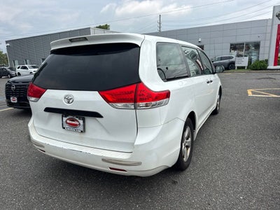 2014 Toyota Sienna L 7 Passenger