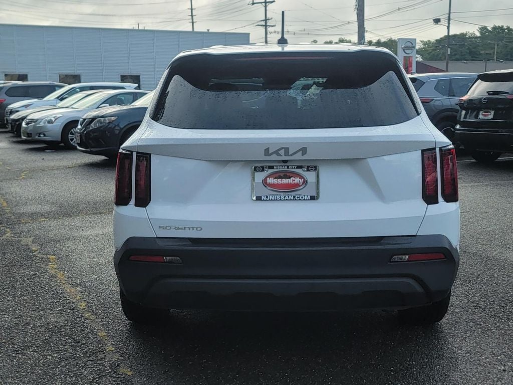2023 Kia Sorento LX