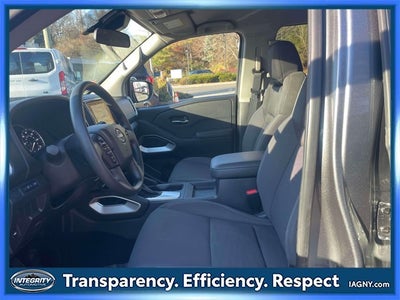 2024 Nissan Frontier SV