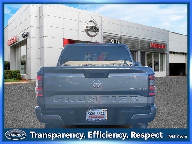 2024 Nissan Frontier SV