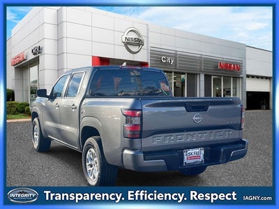 2024 Nissan Frontier SV