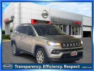 2022 Jeep Compass Latitude Lux