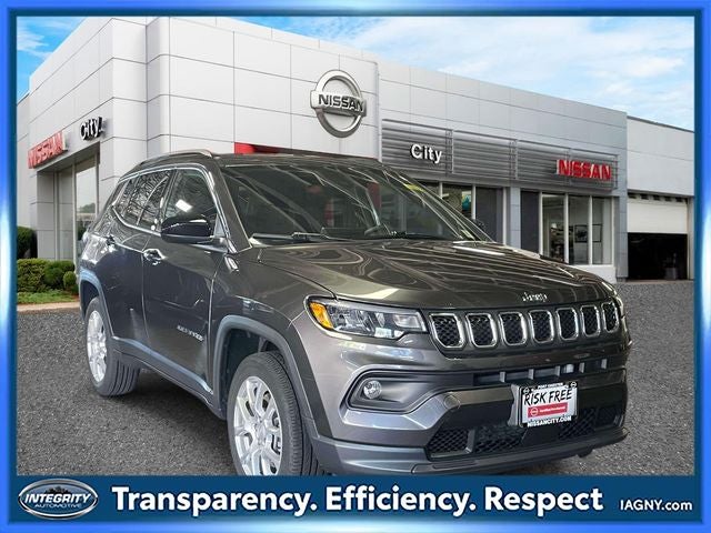 2023 Jeep Compass Latitude Lux