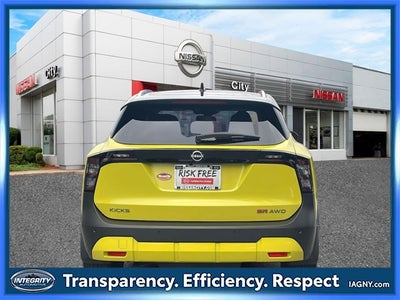 2025 Nissan Kicks SR