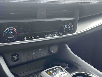 2027 Nissan Rogue SV