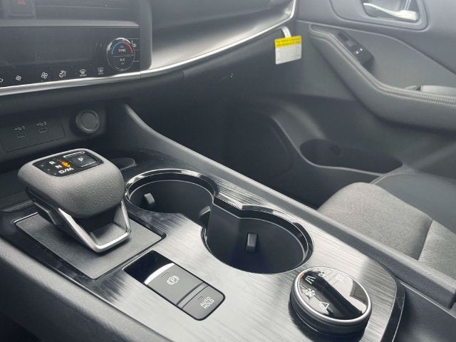 2027 Nissan Rogue SV