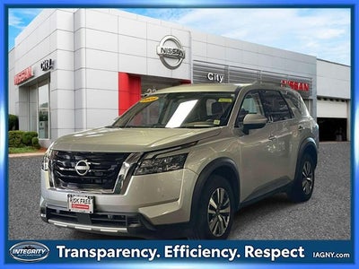 2025 Nissan Pathfinder SL 4WD
