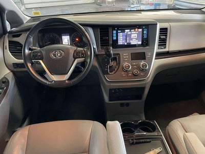 2015 Toyota Sienna XLE 7 Passenger