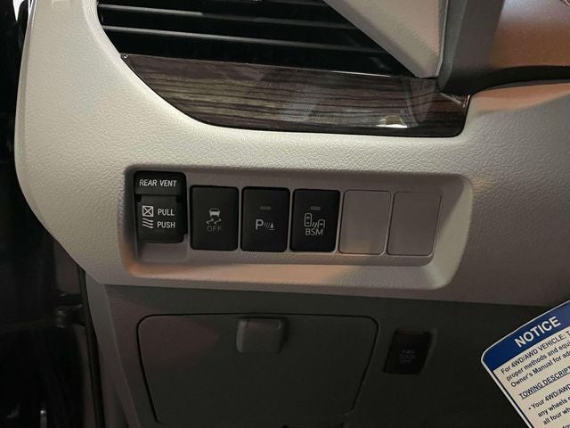 2015 Toyota Sienna XLE 7 Passenger