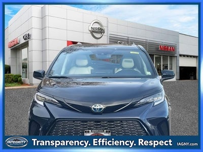2025 Toyota Sienna XSE 7 Passenger