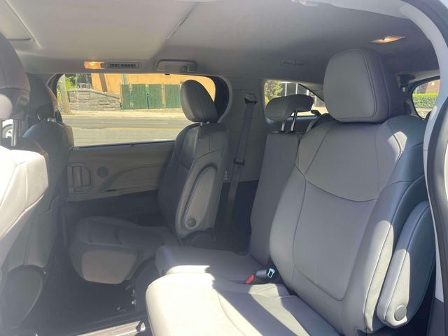 2023 Toyota Sienna XLE 8 Passenger
