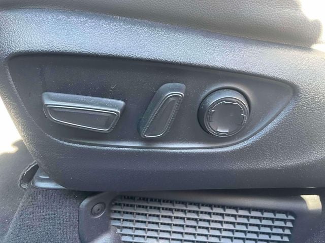 2023 Toyota Sienna XLE 8 Passenger