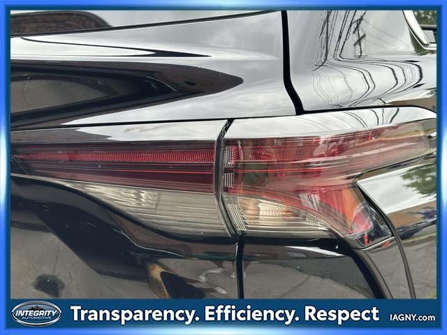 2024 Toyota Sienna XLE 8 Passenger