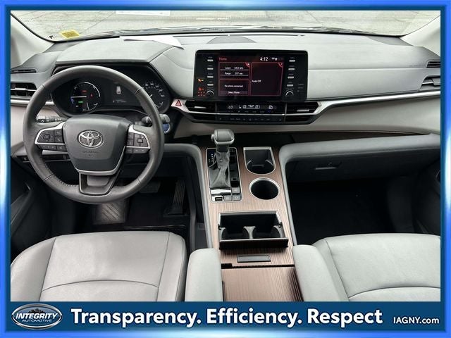 2024 Toyota Sienna XLE 8 Passenger