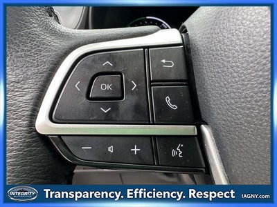 2024 Toyota Sienna XLE 8 Passenger