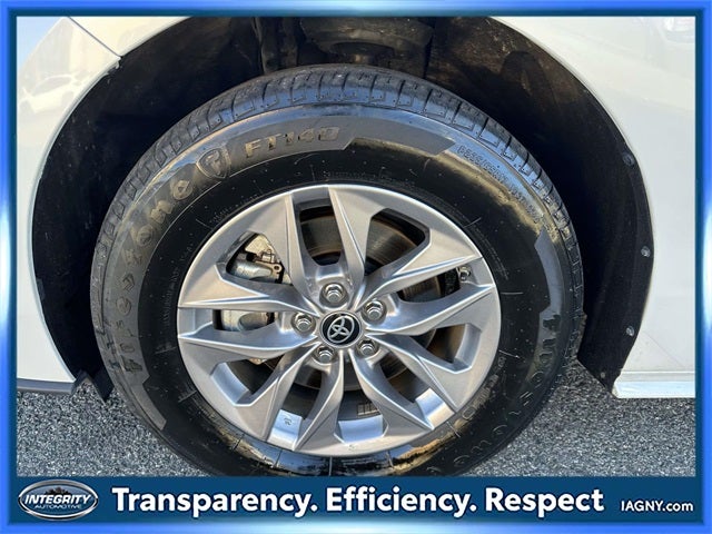 2024 Toyota Sienna XLE 8 Passenger