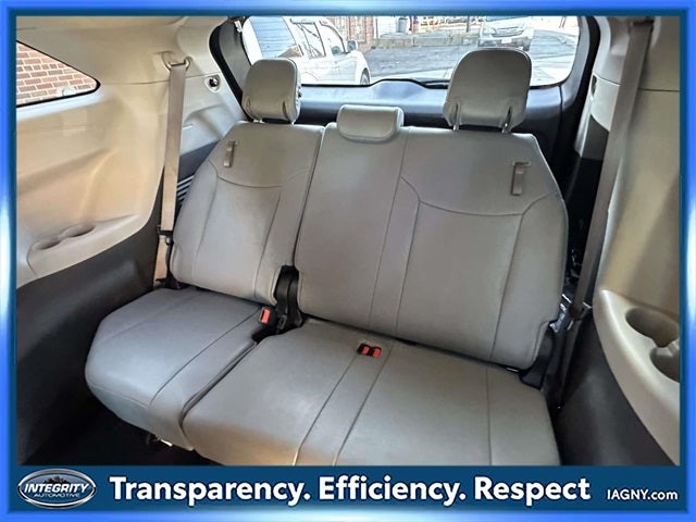 2024 Toyota Sienna XLE 8 Passenger