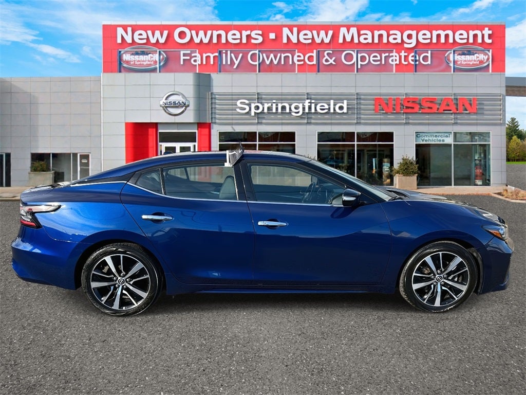 2023 Nissan Maxima SV