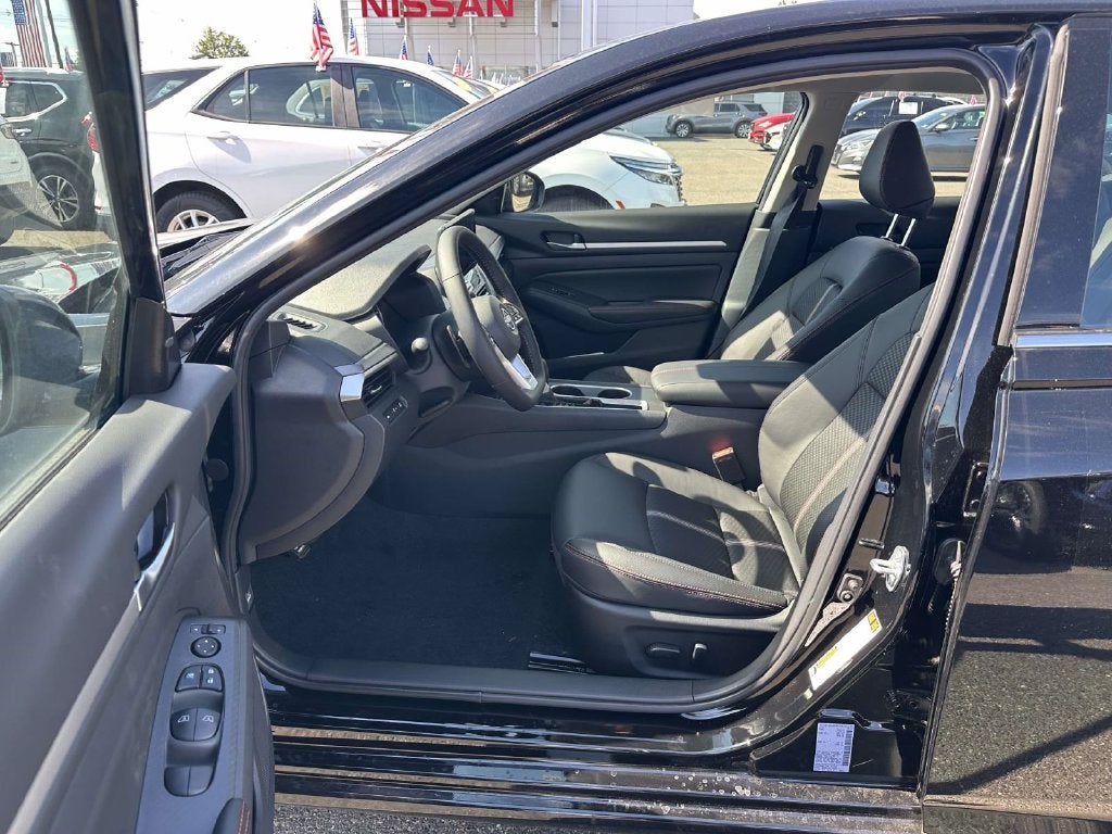 2026 Nissan Altima SR