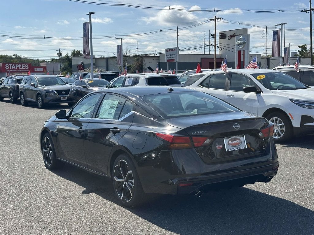 2026 Nissan Altima SR