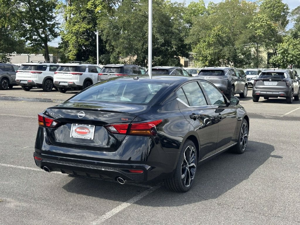 2026 Nissan Altima SR
