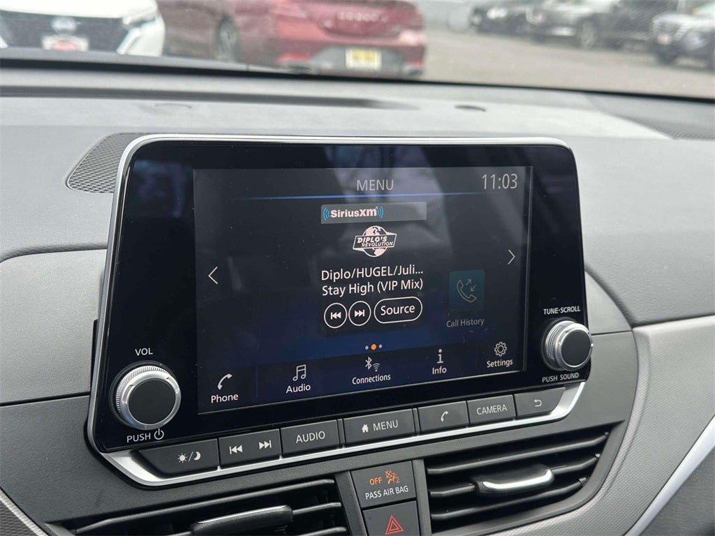 2025 Nissan Altima SR