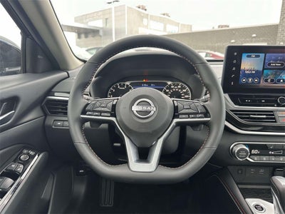2025 Nissan Altima SR
