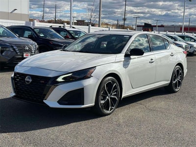 2025 Nissan Altima SR