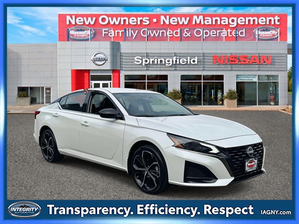 2025 Nissan Altima SR