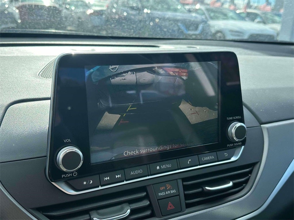 2025 Nissan Altima SR