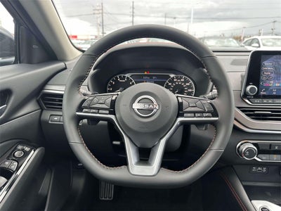 2025 Nissan Altima SR