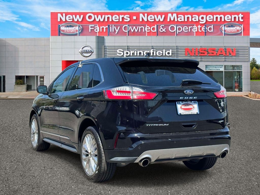 2022 Ford Edge Titanium
