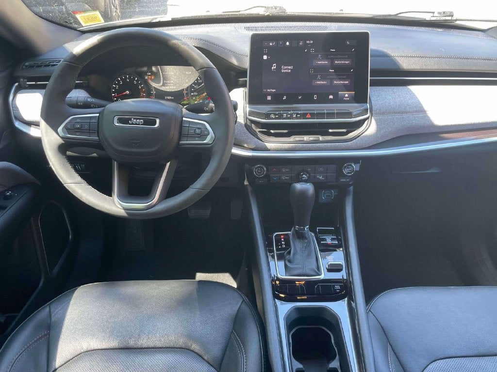 2023 Jeep Compass Latitude Lux