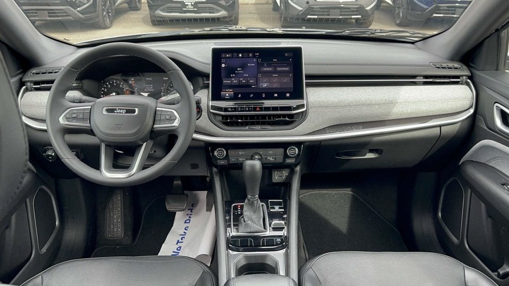 2023 Jeep Compass Latitude Lux